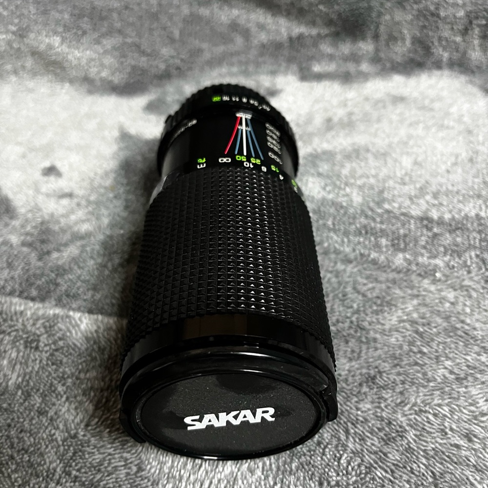 Sakar Lens Zoom f=80mm f=200mm Macro